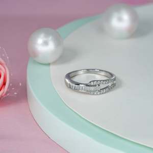 Bague de fiançailles SHREYA DIAM moderne géométrique en zircon, argent 925 plaqué or rose, sertissage pavé, taille émeraude, pour femme - Product Image 6