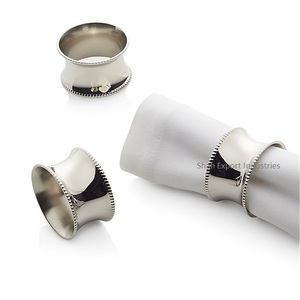 Rond de serviette en laiton plaqué or porte-serviettes en métal à bordure pointillée pour la décoration de table de dîner et de mariage - Product Image 6