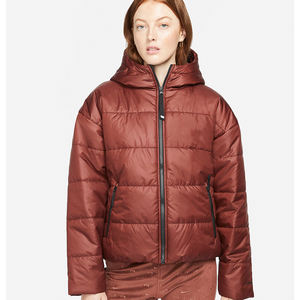 Veste bouffante pour femmes à la mode avec manteau bouffant pour femmes avec capuche amovible et col haut - Product Image 1