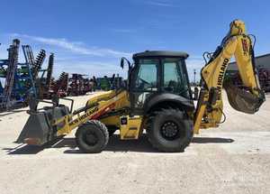 2020 baru <span class=keywords><strong>Holland</strong></span> B95C Backhoe Loader digunakan dengan JCB Bobcat Mini <span class=keywords><strong>Skid</strong></span> <span class=keywords><strong>Steer</strong></span> traktor fitur mesin inti Motor termasuk