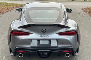 Auto Deportivo Compacto Usado de 2023, Coupé de 2 Puertas, Alto Rendimiento, Manejo Ágil, Sin Accidentes, Listo para Enviar - Product Image 4