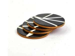 Ensemble de 4 sous-verres en bois et en résine au design de couleur unique Table basse imperméable à l'eau Coussinets et tapis d'art décoratifs - Product Image 6