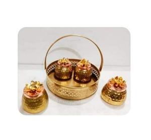 Juego de 4 tarros de fruta seca de diseño antiguo hecho a mano de oro puro con abridor de tapa de tarro de fruta seca de diseño extra estándar a muy bajo precio - Product Image 1