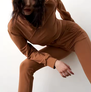 Ensemble de survêtement deux pièces pour femme, vêtements personnalisés, survêtement décontracté, streetwear, haut court à capuche, jogging pour femme - Product Image 6