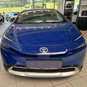 TOYOTA PRIUS 2025 híbrido enchufable + ejecutivo + navegador digital Co 151hp TRANSMISIÓN AUTOMÁTICA - Product Image 1