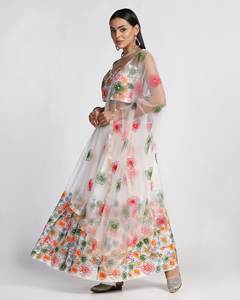Nueva fiesta atractiva Lehenga Choli con Dupatta Color blanco flor impresa bordado trabajo secado rápido - Product Image 1
