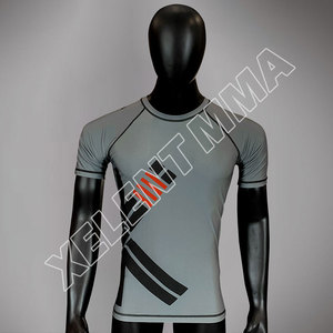 OEM de los hombres de Jiu Jitsu Rash Guard logotipo personalizado de compresión impresa camisa con mangas cortas longitud Material MMA Wear - Product Image 3