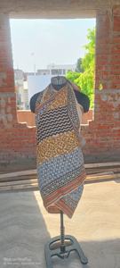 Sarong indien en coton imprimé en blocs fait à la main vente en gros bon marché prix Bagru imprimé Dabu sarongs femmes vêtements de plage paréos - Product Image 3