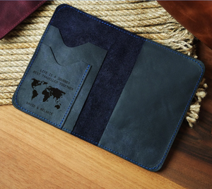 Porta Pasaportes de Cuero Personalizado, Regalo de Mudanza, Cartera de Viaje, Estuche para Pasaporte con Monograma, Organizador de Viaje Personalizado - Product Image 5