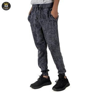 Pantalones de hombre transpirables de secado rápido con lavado ácido y sudor con logotipo personalizado - Product Image 1