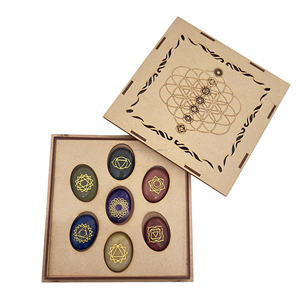 Venta al por mayor Juego de 7 Chakra Oval Grabado Cristales de Ágata Curativa de Alta Calidad Juego de Piedras Preciosas Metafísicas PARA LA Venta Precio al por mayor - Product Image 5