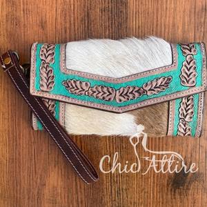 Elegante bolso de mano de cuero occidental multiusos para mujer, billetera de piel de vaca de lujo con función RFID, tallado elegante - Product Image 1