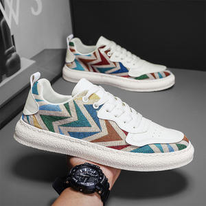 Baskets en toile respirantes pour hommes, collection été 2026, chaussures décontractées polyvalentes à lacets avec doublure en maille et semelle en PVC, idéales pour les adolescents en extérieur - Product Image 3