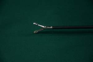 Pinza Corta Babcock Laparoscópica de Acero Inoxidable, 5mmx330mm, Instrumentos Quirúrgicos Manuales Reutilizables, CE - Product Image 5