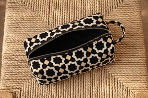 Pochette cosmétique marocaine faite à la main – Logo et couleurs personnalisés – Marque privée et cadeaux d'entreprise - Product Image 4