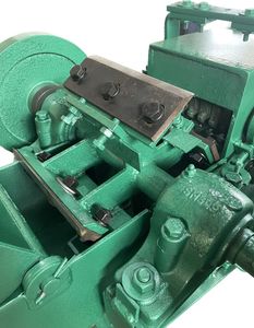 丈夫で耐久性のあるコンポーネントを備えた頑丈なウッドチッパーグラスシュレッダーコーンチョッパーマシン