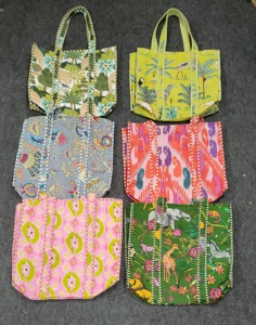 Bolsos estampados de algodón cosidos kantha hechos a medida ideales para reventa en tiendas de accesorios de moda - Product Image 5