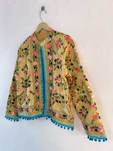 Chaqueta de primavera elegante para mujer con bordado de diseño de manga larga bordada a mano de alta moda - Product Image 2