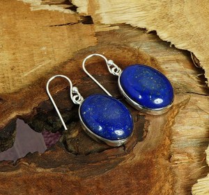 Boucles d'oreilles clous en argent sterling plaqué or avec lapis-lazuli bleu, bijoux artisanaux mignons en pierres précieuses, cadeau de pierre de naissance de septembre pour femmes - Product Image 3