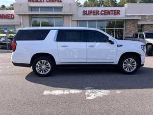 GMC Yukon XL SLT AWD 2023 Blanco Brillante, Automático, Llantas de Aleación R17, Asientos de Cuero, ACC Ligero, Navegación, Asientos con Calefacción, Control Remoto - Product Image 3