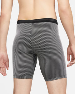 กางเกงกีฬาขาสั้นของผู้ชายกางเกงขาสั้นเล่นกีฬาผ้าโพลีเอสเตอร์แบบรัดรูปสำหรับเล่นกีฬากางเกงขาสั้นสำหรับผู้ชายใส่เล่นเหงื่อสไตล์ลำลองสีพื้น100% โลโก้ออกแบบได้ตามต้องการ - Product Image 3