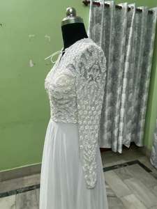 Elegante vestido de novia blanco con mangas completas de lentejuelas y cuentas bordado a mano cuello redondo hasta el suelo-para la madre de la novia - Product Image 3