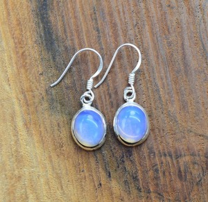 Pendientes clásicos, joyería para mujer, joyería de estilo bohemio de Plata de Ley 925, piedras preciosas de opalita lechosa, regalo hecho a mano para esposa - Product Image 3