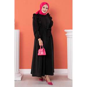 Vente en gros Robe hijab en tissu noir avec détails à volants Abaya musulmane de style ethnique pour adultes adaptée au travail - Product Image 5