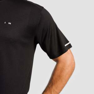 T-shirt noir uni Move Max, coupe classique, tissu tricoté 300 grammes, étiquette personnalisée, impression sérigraphique - Product Image 6