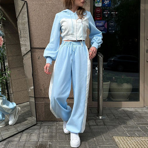 Ensemble de survêtement personnalisé avec logo pour femmes, ensemble de sport pour femmes, pantalon de survêtement et sweat-shirt à double fermeture éclair, fabricant en gros - Product Image 1