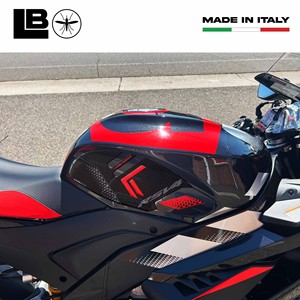 Adesivi di protezione laterale 3D per Aprilia RSV4 2025 di fabbrica accessori specifici per moto - Product Image 3