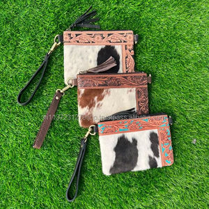 Nuevo estilo occidental Tooled Hair On Hide Fur Leather Sling Bag Mujeres Handcrafted Color Tooled Leather Wristlet Hand Clutch Monederos - Product Image 4