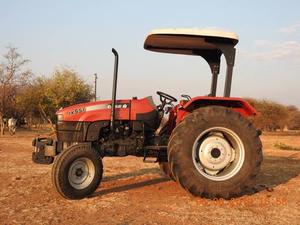 Tractor Agrícola Case IH JX55 Nuevo y Usado con Motor Diésel de Bajo Consumo, PTO y Sistema Hidráulico - Product Image 6