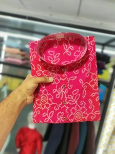 Conjunto de pantalones Kurta pesados de diseño moderno de alta demanda perfecto para uso festivo de exportador y fabricante indio - Product Image 2