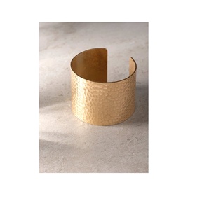 Brazalete de latón Hip Hop chapado en oro Charm brazaletes para regalo de boda para producto de Venta caliente muestra gratis - Product Image 6
