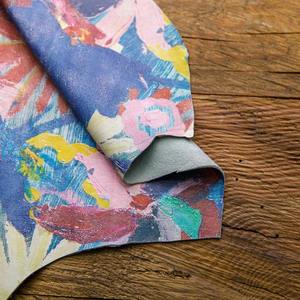 Styles de peinture colorés Cuir de vachette imprimé Produits en cuir de 1 à 12 pieds carrés avec motif unique. - Product Image 1