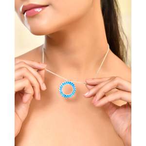 Colliers fins uniques avec pendentif marquise en apatite bleue - Product Image 1