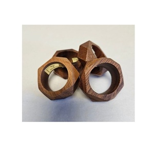 Anneaux de serviette en bois faits à la main élégants, parfaits pour les repas quotidiens, les occasions spéciales, les rassemblements festifs et les réceptions à domicile - Product Image 4
