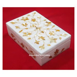 Joyero con incrustaciones de nácar dorado de mármol de alta calidad hecho a mano para decoración de fiestas y obsequios - Product Image 1