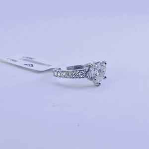 Bague de fiançailles en plaqué or blanc 14 carats au design vintage unique, diamant Moissanite taillé en cœur pour fête de mariage ou cadeau d'anniversaire - Product Image 3