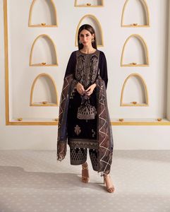Dernier Designer Viscose Velvet Broderie Séquence Salwar Suit By Fab Zone - Product Image 3