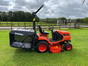 Tondeuse autoportée Kubota F2690 d'occasion - Moteur diesel 24,8 CV, plateau de coupe avant de 60 pouces, puissance et polyvalence - Product Image 6