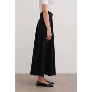 Jupe plissée en cuir véritable noir, coupe décontractée - Product Image 5