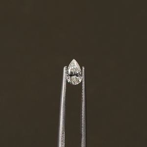 Diamant de laboratoire CVD de 0,6 carat, taille poire, couleur F, clarté VS1, serti, certifié IGI, pour la fabrication de bijoux - Product Image 4