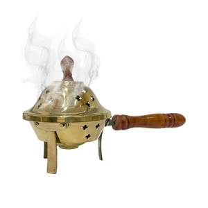 Quemador de incienso adornado de latón de proveedor al por mayor con mango de madera, quemador de incienso de fragancia árabe decorativo para hotel doméstico - Product Image 4