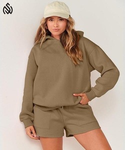 ชุดเซ็ตเสื้อมีฮู้ดและกางเกงขาสั้นสำหรับผู้หญิงชุดเซ็ตออกกำลังกายมีฮู้ดมัดย้อมทันสมัย - Product Image 5