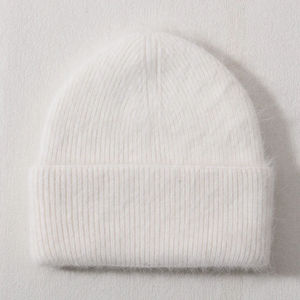 Nouveau design du fabricant OEM Logo personnalisé Bonnet tricoté Fourrure Fuzzy Mohair Chapeau d'hiver avec motif de caractère Streetwear hip-hop - Product Image 2