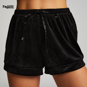 TwillSports 2025 Nuevo Diseño Europeo Americano, Shorts de Tirantes Sexys para Mujer en Pana Dorada, 1 Pieza, con Cordón Ajustable, 100% Algodón Orgánico - Product Image 1