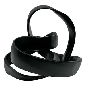 Sagebrook Home Sculpture de nœud en aluminium noir fait à la main Design de nœud intemporel décoration de bureau d'accent pour la maison design géométrique - Product Image 5