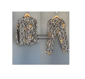 ชุดนอนลูกไม้พิมพ์ลายม้าลายสีขาวชุดนอนน้ำหนักเบาระบายอากาศได้ดีนุ่มมีสไตล์สำหรับทุกฤดูกาล - Product Image 1